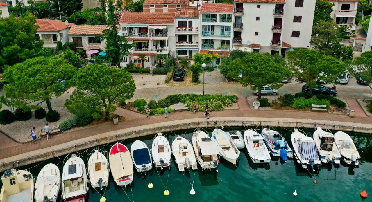 Apartments Nika Crikvenica Exterior photo